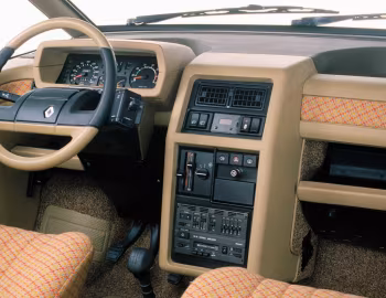 Передня панель Renault Espace [Worldwide] (J11) '1984–88