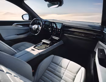 Interior Renault Espace E-Tech full hybrid iconic [Worldwide] '2023–25
