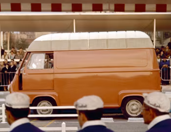 Renault Estafette 600 R2130/R2131 fourgon surélevé '1959–62
