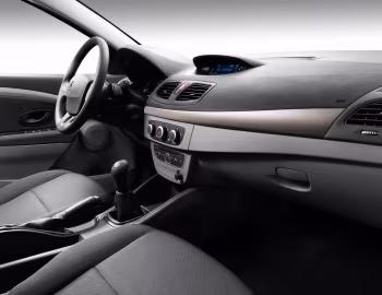 Торпедо Renault Fluence [Worldwide] '2009–12