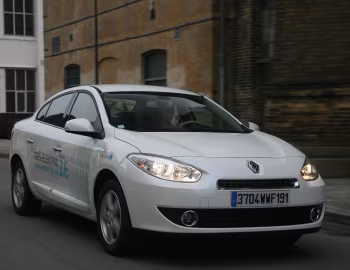Renault Fluence Z.E. [Worldwide] '2010–14