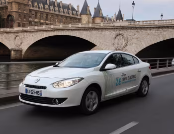 Renault Fluence Z.E. [Worldwide] '2010–14