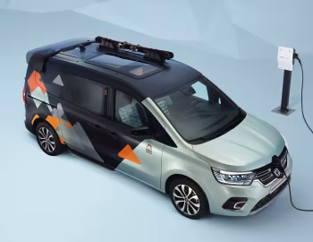 Renault Hippie Caviar '09.2022