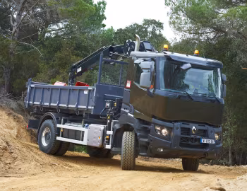 Renault K 380 4×2 rigid Day cab with tipper body & truck mounted crane '2013–pr.