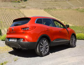 Renault Kadjar "Bose" [Worldwide] '2015–18
