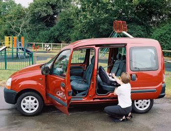 Renault Kangoo [UK-spec] '1997–2003