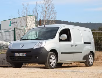 Renault Kangoo Express Maxi '2010–13