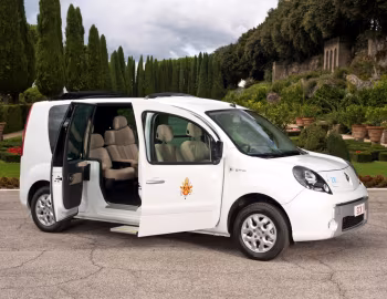 Renault Kangoo Z.E. Popemobile '2012
