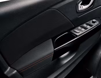 Інтэр'ер Renault Kaptur "Play" '2018–20