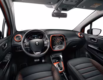 Інтэр'ер Renault Kaptur "Play" '2018–20