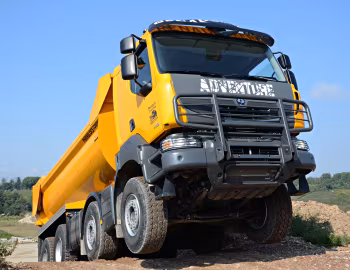 Renault Kerax XTREM 520 DXi 8×4 Parablocs Compas Tipper '2011–13