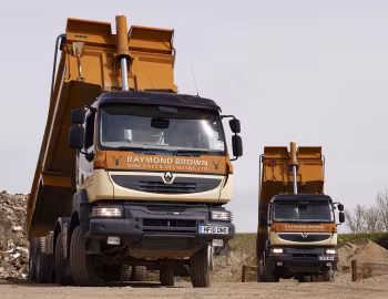 Renault Kerax 410.32 DXi 8×4 with Abba tipper body [UK-spec] '2010