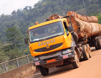 Renault Kerax 440 DXi 6×4 timber truck '2006–14