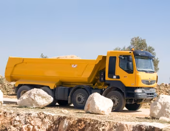 Renault Kerax 460 DXi 8×4 with CIF Bennes tipper body '2008–14