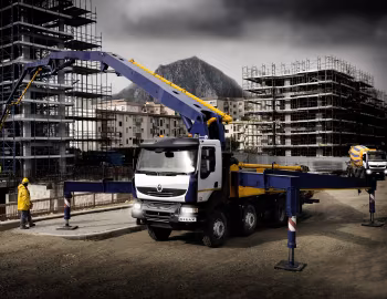 Renault Kerax 430 DXi 8×4 concrete pump '2009–14