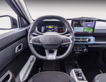 Front Panel Renault Kwid E-TECH [Latam] '2025–pr.