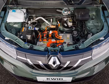 Under The Hood Renault Kwid E-TECH [Latam] '2022–25