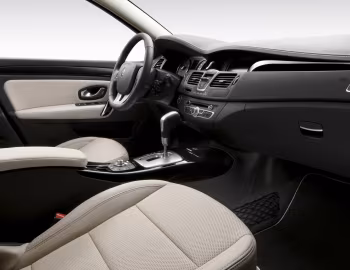 Інтэр'ер Renault Laguna [Worldwide] (X91) '2010–13