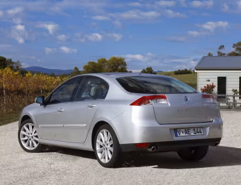 Renault Laguna [Australia] (X91) '2008–11