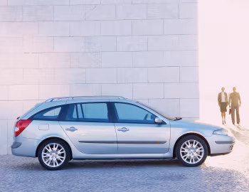 Renault Laguna Break [Worldwide] '2001–05