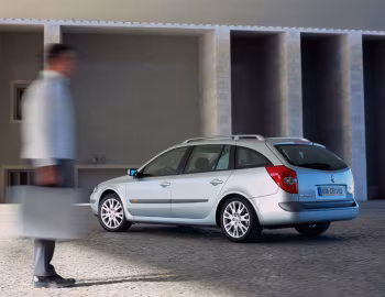 Renault Laguna Break [Worldwide] '2001–05
