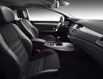 内饰 Renault Laguna Coupé [Worldwide] (X91) '2012–15