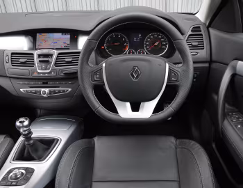 Front Panel Renault Laguna Coupé [UK-spec] (X91) '2008–12