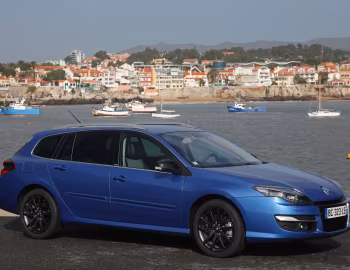 Renault Laguna Grandtour [Worldwide] '2010–13