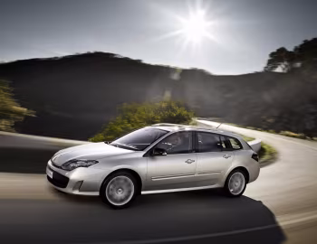 Renault Laguna GT Grandtour [Worldwide] (X91) '2008–10