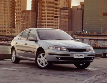 Renault Laguna Hatchback [Australia] '2002–06