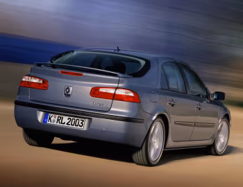 Renault Laguna Hatchback [Worldwide] '2000–05