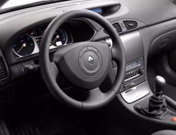 Тарпеда Renault Laguna Hatchback [Worldwide] '2000–05
