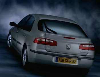 Renault Laguna Hatchback [Worldwide] '2000–05