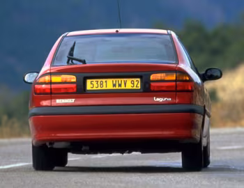 Renault Laguna RXE [Worldwide] '1998–2001