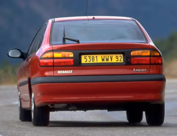 Renault Laguna RXE [Worldwide] '1998–2001