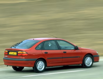 Renault Laguna RXE [Worldwide] '1998–2001