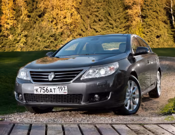 Renault Latitude '2010–13