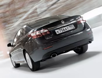 Renault Latitude '2010–13