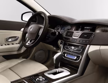 Interior Renault Latitude '2010–13