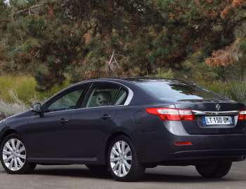 Renault Latitude [EU-spec] '2010–13