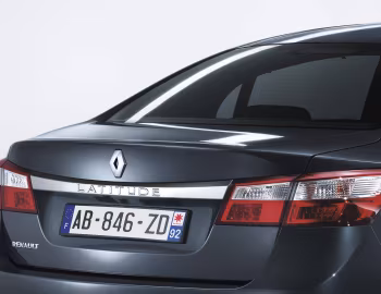 Renault Latitude [EU-spec] '2010–13