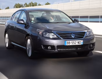 Renault Latitude [EU-spec] '2010–13