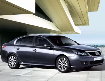 Renault Latitude '2010–13