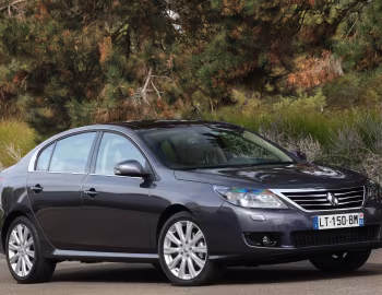 Renault Latitude [EU-spec] '2010–13