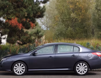 Renault Latitude [EU-spec] '2010–13