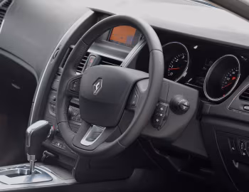Interior Renault Latitude [Australia] '2011–13