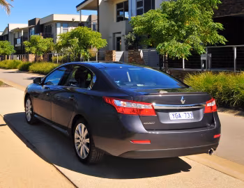 Renault Latitude [Australia] '2011–13