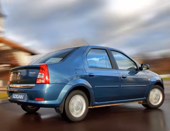 Renault Logan '2009–15