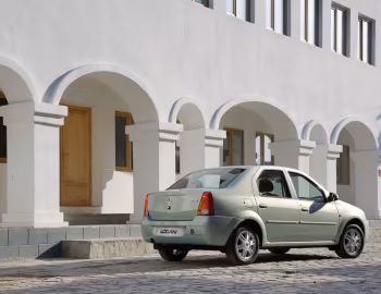 Renault Logan '2004–09