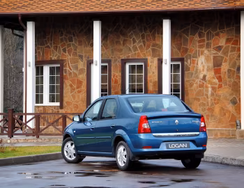 Renault Logan '2009–15